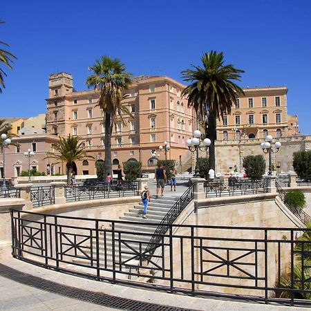 Sky Moon Cagliari Centro Vista Mare Lägenhet Exteriör bild